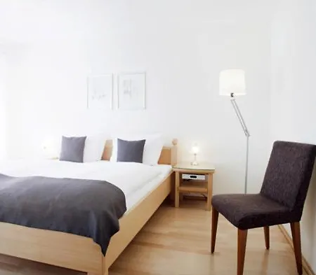 Restaurant Ruewe ホテル 3*