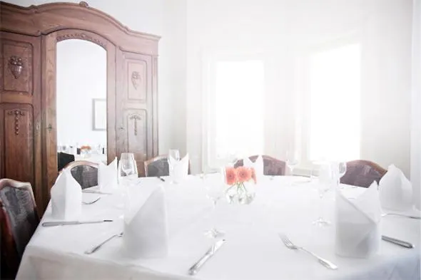 Restaurant Ruewe Hotel Loningen